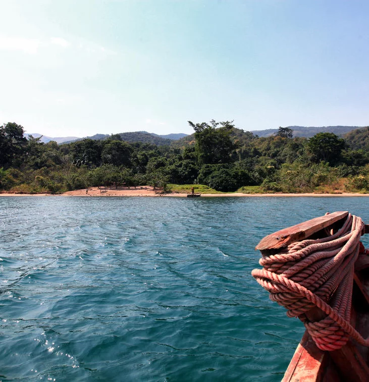 after breakfast, morning dhow boat transfer (approx, mv2